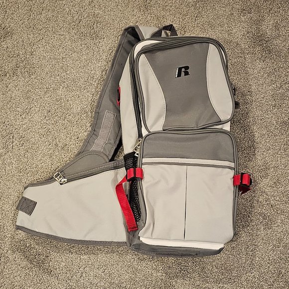 Russell‎ Sling Pack - Picture 1 of 4